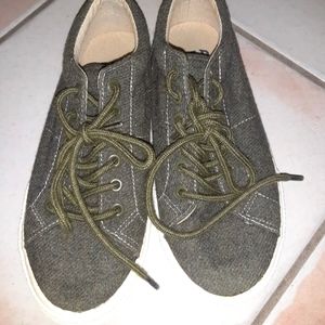 GAP Grey Woolen Sneakers size 2
